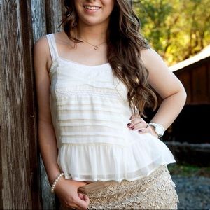 AMERICAN EAGLE Sheer Ivory Top size S/P